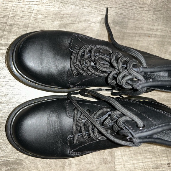 Doc Martens size 3y - Picture 3 of 3